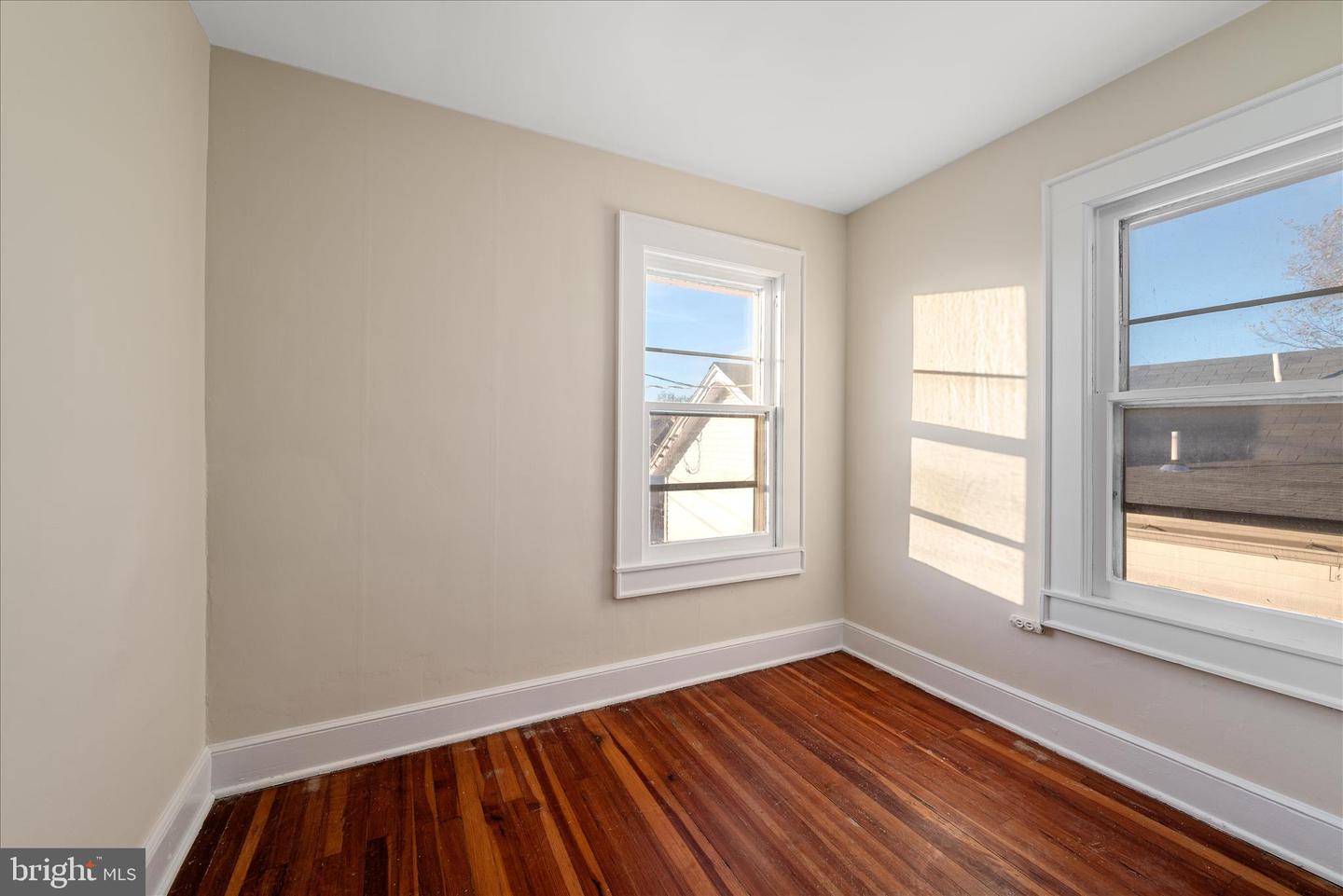 1006 S CAMERON ST, WINCHESTER, Virginia 22601, 4 Bedrooms Bedrooms, ,1 BathroomBathrooms,Residential,For sale,1006 S CAMERON ST,VAWI2009448 MLS # VAWI2009448 1006 S CAMERON ST, WINCHESTER, Virginia 22601, 4 Bedrooms Bedrooms, ,1 BathroomBathrooms,Residential,For sale,1006 S CAMERON ST,VAWI2009448 MLS # VAWI2009448