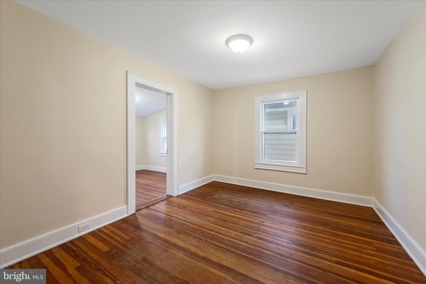 1006 S CAMERON ST, WINCHESTER, Virginia 22601, 4 Bedrooms Bedrooms, ,1 BathroomBathrooms,Residential,For sale,1006 S CAMERON ST,VAWI2009448 MLS # VAWI2009448 1006 S CAMERON ST, WINCHESTER, Virginia 22601, 4 Bedrooms Bedrooms, ,1 BathroomBathrooms,Residential,For sale,1006 S CAMERON ST,VAWI2009448 MLS # VAWI2009448