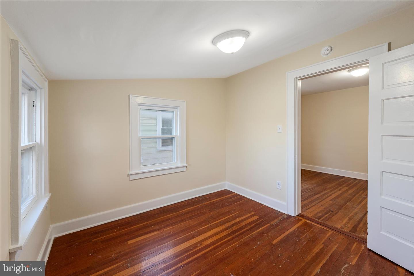 1006 S CAMERON ST, WINCHESTER, Virginia 22601, 4 Bedrooms Bedrooms, ,1 BathroomBathrooms,Residential,For sale,1006 S CAMERON ST,VAWI2009448 MLS # VAWI2009448 1006 S CAMERON ST, WINCHESTER, Virginia 22601, 4 Bedrooms Bedrooms, ,1 BathroomBathrooms,Residential,For sale,1006 S CAMERON ST,VAWI2009448 MLS # VAWI2009448