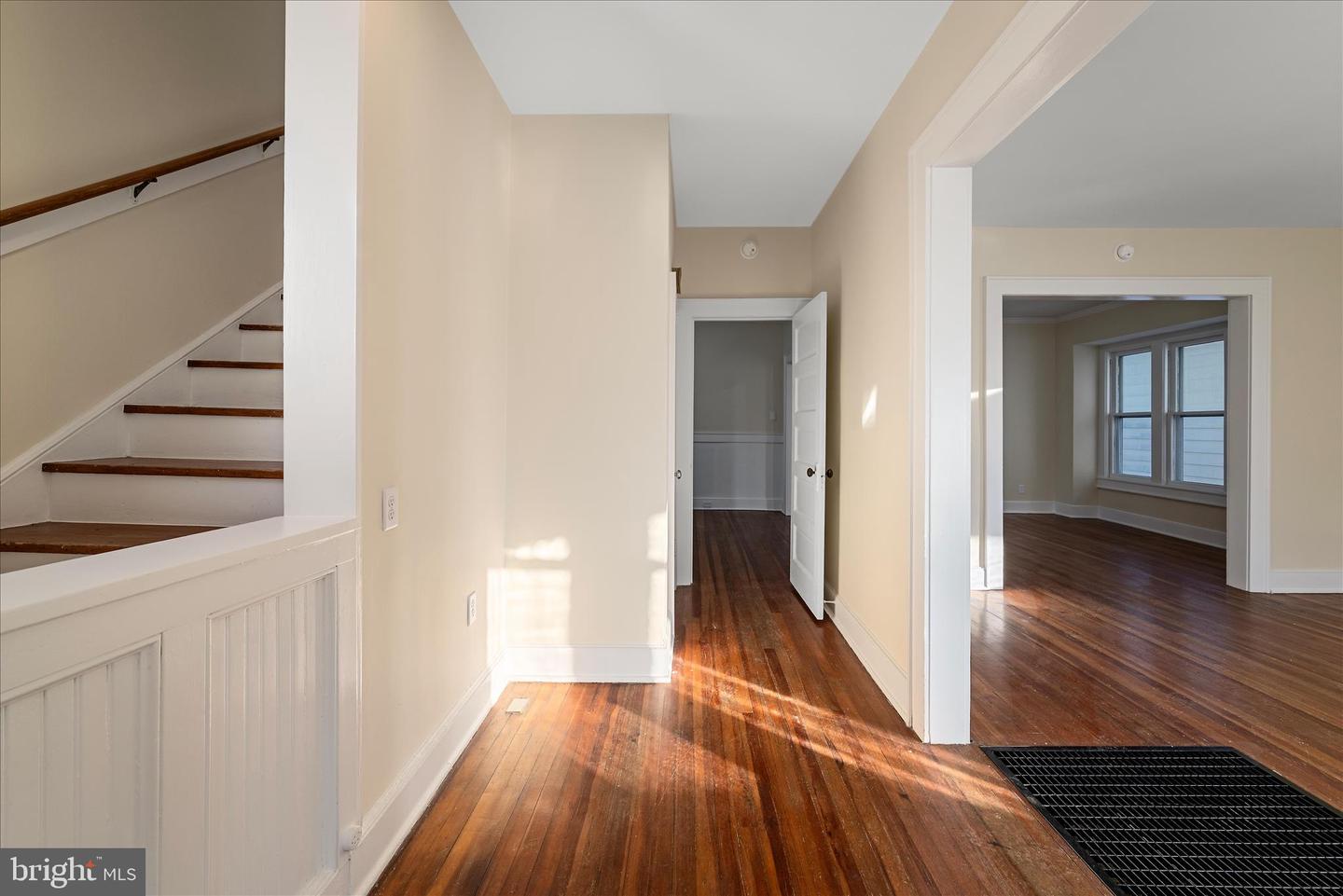 1006 S CAMERON ST, WINCHESTER, Virginia 22601, 4 Bedrooms Bedrooms, ,1 BathroomBathrooms,Residential,For sale,1006 S CAMERON ST,VAWI2009448 MLS # VAWI2009448 1006 S CAMERON ST, WINCHESTER, Virginia 22601, 4 Bedrooms Bedrooms, ,1 BathroomBathrooms,Residential,For sale,1006 S CAMERON ST,VAWI2009448 MLS # VAWI2009448