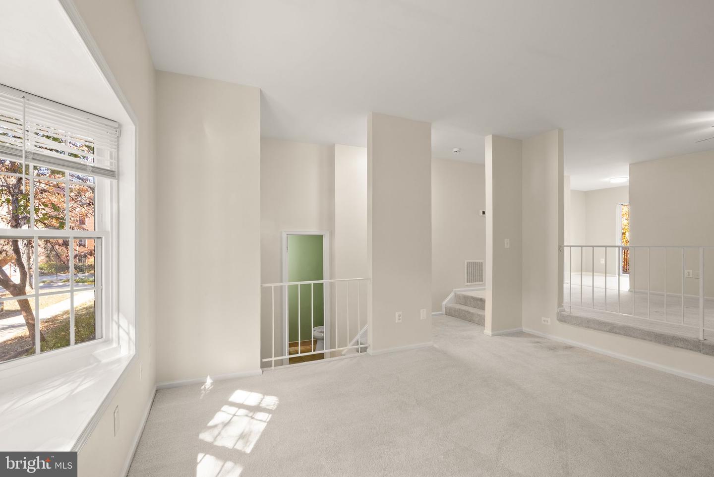 8205 CEDAR LANDING CT, ALEXANDRIA, Virginia 22306, 4 Bedrooms Bedrooms, ,3 BathroomsBathrooms,Residential,For sale,8205 CEDAR LANDING CT,VAFX2278556 MLS # VAFX2278556