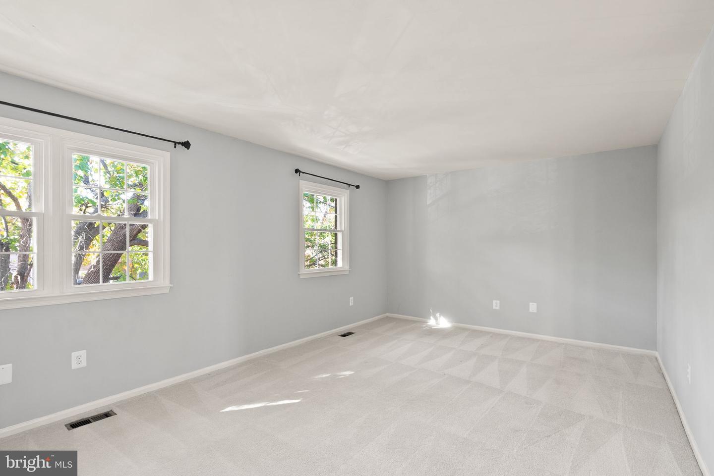 8205 CEDAR LANDING CT, ALEXANDRIA, Virginia 22306, 4 Bedrooms Bedrooms, ,3 BathroomsBathrooms,Residential,For sale,8205 CEDAR LANDING CT,VAFX2278556 MLS # VAFX2278556