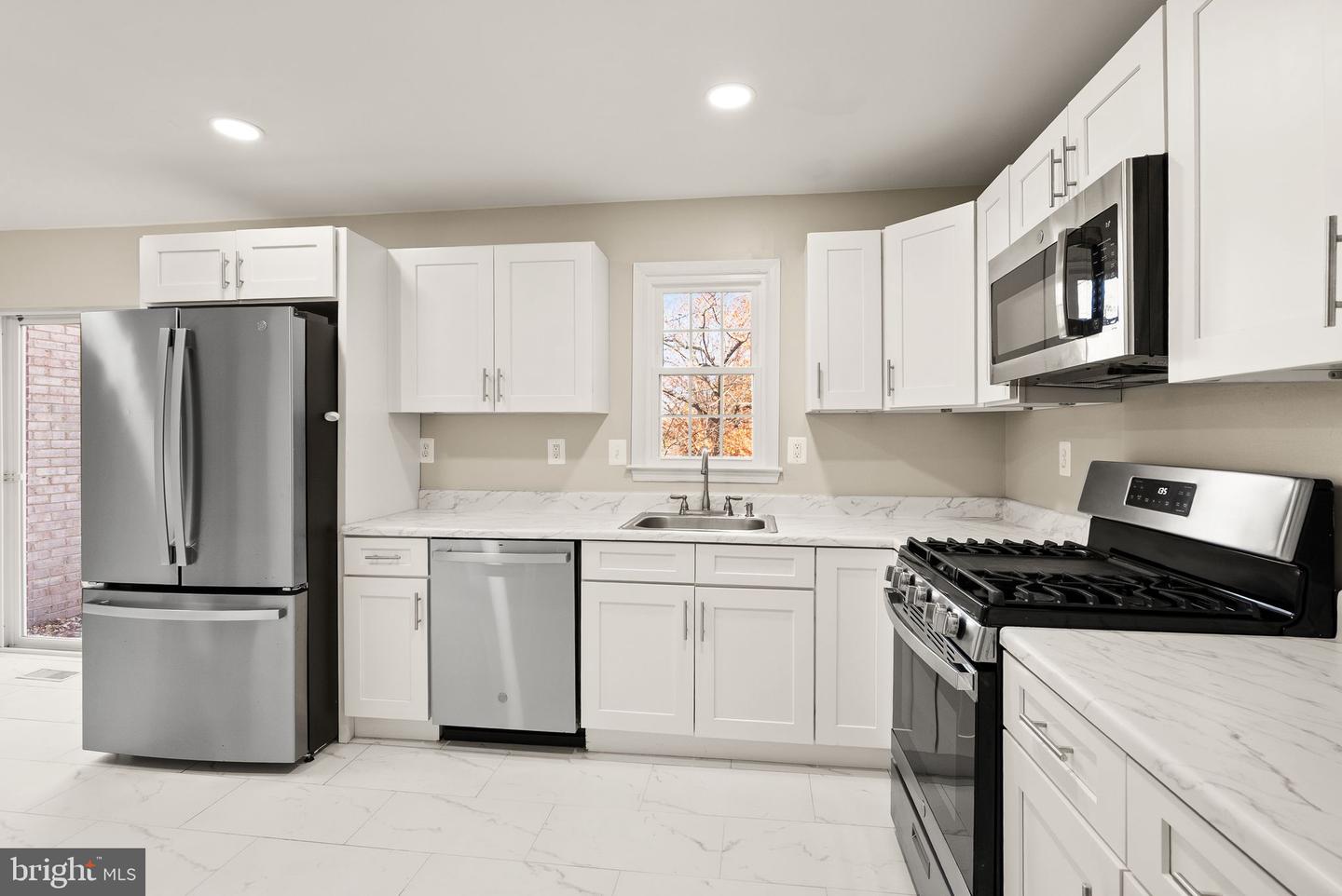 8205 CEDAR LANDING CT, ALEXANDRIA, Virginia 22306, 4 Bedrooms Bedrooms, ,3 BathroomsBathrooms,Residential,For sale,8205 CEDAR LANDING CT,VAFX2278556 MLS # VAFX2278556