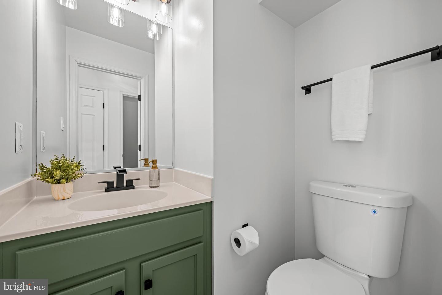 115 FRAZER DR, PURCELLVILLE, Virginia 20132, 2 Bedrooms Bedrooms, ,2 BathroomsBathrooms,Residential,For sale,115 FRAZER DR,VALO2110918 MLS # VALO2110918 115 FRAZER DR, PURCELLVILLE, Virginia 20132, 2 Bedrooms Bedrooms, ,2 BathroomsBathrooms,Residential,For sale,115 FRAZER DR,VALO2110918 MLS # VALO2110918