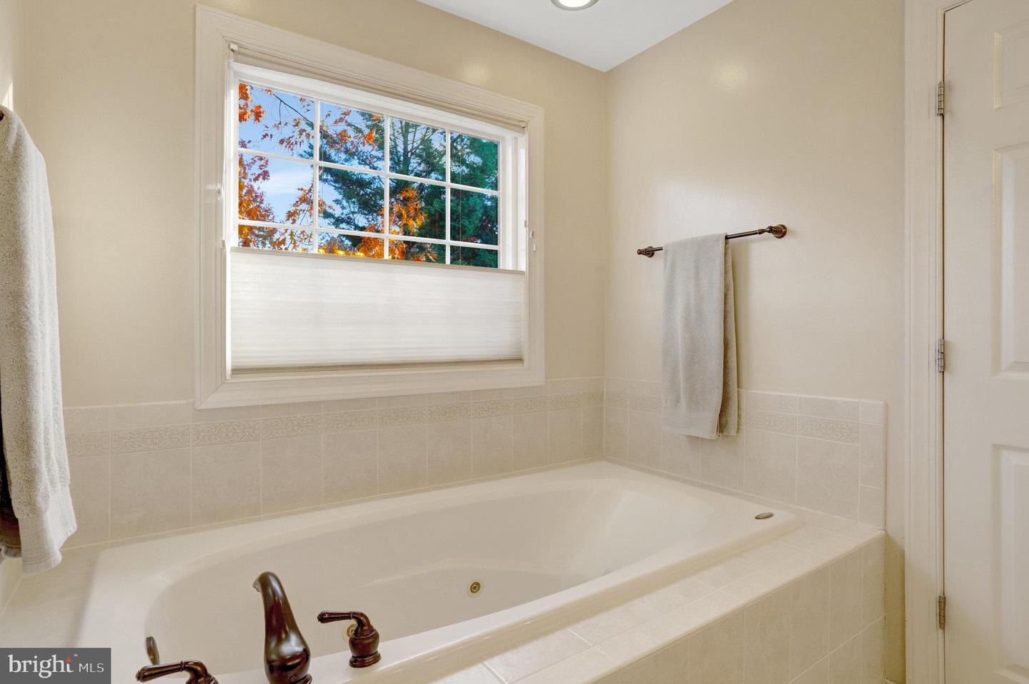 3402 8TH ST S, ARLINGTON, Virginia 22204, 5 Bedrooms Bedrooms, ,4 BathroomsBathrooms,Residential,For sale,3402 8TH ST S,VAAR2065930 MLS # VAAR2065930