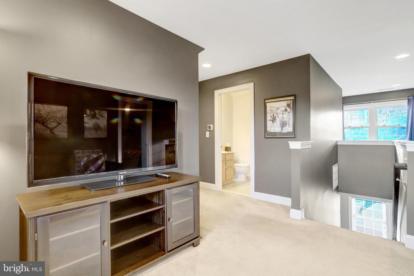 3402 8TH ST S, ARLINGTON, Virginia 22204, 5 Bedrooms Bedrooms, ,4 BathroomsBathrooms,Residential,For sale,3402 8TH ST S,VAAR2065930 MLS # VAAR2065930