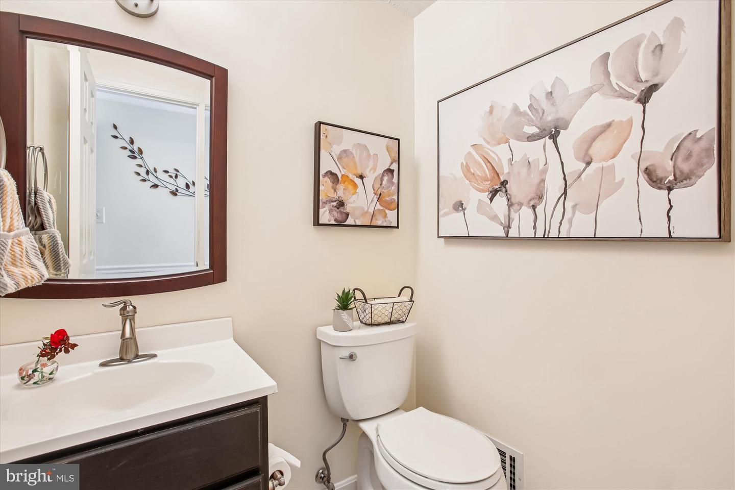 7729 MIDDLE VALLEY DR, SPRINGFIELD, Virginia 22153, 4 Bedrooms Bedrooms, ,2 BathroomsBathrooms,Residential,For sale,7729 MIDDLE VALLEY DR,VAFX2278584 MLS # VAFX2278584 7729 MIDDLE VALLEY DR, SPRINGFIELD, Virginia 22153, 4 Bedrooms Bedrooms, ,2 BathroomsBathrooms,Residential,For sale,7729 MIDDLE VALLEY DR,VAFX2278584 MLS # VAFX2278584