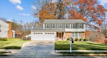 7729 MIDDLE VALLEY DR, SPRINGFIELD, Virginia 22153, 4 Bedrooms Bedrooms, ,2 BathroomsBathrooms,Residential,For sale,7729 MIDDLE VALLEY DR,VAFX2278584 MLS # VAFX2278584