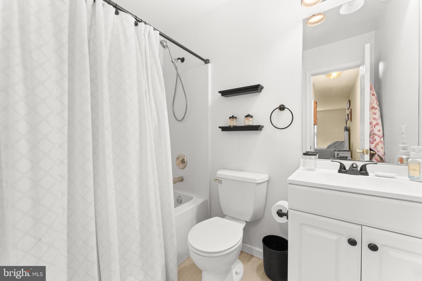 617 MEADOWBROOK, CULPEPER, Virginia 22701, 3 Bedrooms Bedrooms, ,3 BathroomsBathrooms,Residential,For sale,617 MEADOWBROOK,VACU2012042 MLS # VACU2012042 617 MEADOWBROOK, CULPEPER, Virginia 22701, 3 Bedrooms Bedrooms, ,3 BathroomsBathrooms,Residential,For sale,617 MEADOWBROOK,VACU2012042 MLS # VACU2012042