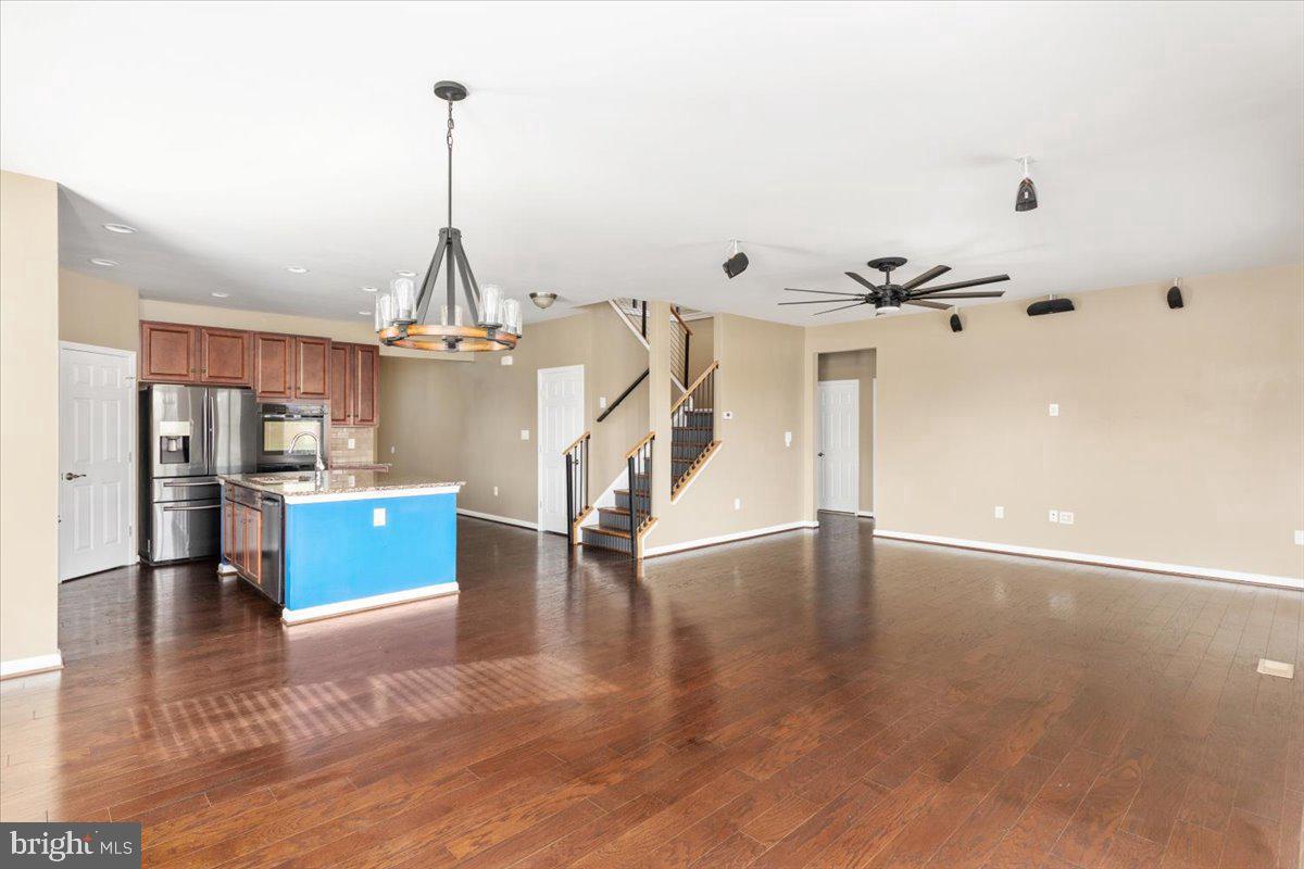 112 NORWICH CT, STEPHENS CITY, Virginia 22655, 6 Bedrooms Bedrooms, ,4 BathroomsBathrooms,Residential,For sale,112 NORWICH CT,VAFV2037992 MLS # VAFV2037992 112 NORWICH CT, STEPHENS CITY, Virginia 22655, 6 Bedrooms Bedrooms, ,4 BathroomsBathrooms,Residential,For sale,112 NORWICH CT,VAFV2037992 MLS # VAFV2037992