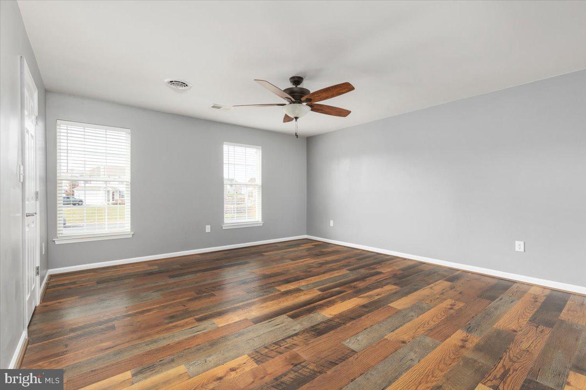 112 NORWICH CT, STEPHENS CITY, Virginia 22655, 6 Bedrooms Bedrooms, ,4 BathroomsBathrooms,Residential,For sale,112 NORWICH CT,VAFV2037992 MLS # VAFV2037992 112 NORWICH CT, STEPHENS CITY, Virginia 22655, 6 Bedrooms Bedrooms, ,4 BathroomsBathrooms,Residential,For sale,112 NORWICH CT,VAFV2037992 MLS # VAFV2037992