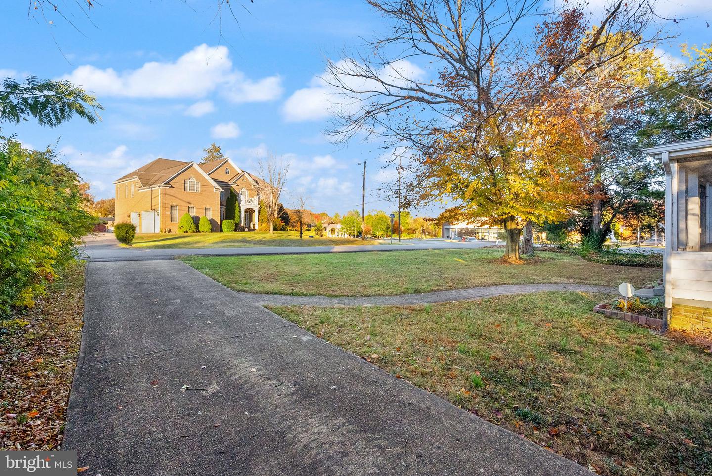 6329 EDGEMOOR LN, ALEXANDRIA, Virginia 22312, 3 Bedrooms Bedrooms, ,2 BathroomsBathrooms,Residential,For sale,6329 EDGEMOOR LN,VAFX2278714 MLS # VAFX2278714 6329 EDGEMOOR LN, ALEXANDRIA, Virginia 22312, 3 Bedrooms Bedrooms, ,2 BathroomsBathrooms,Residential,For sale,6329 EDGEMOOR LN,VAFX2278714 MLS # VAFX2278714