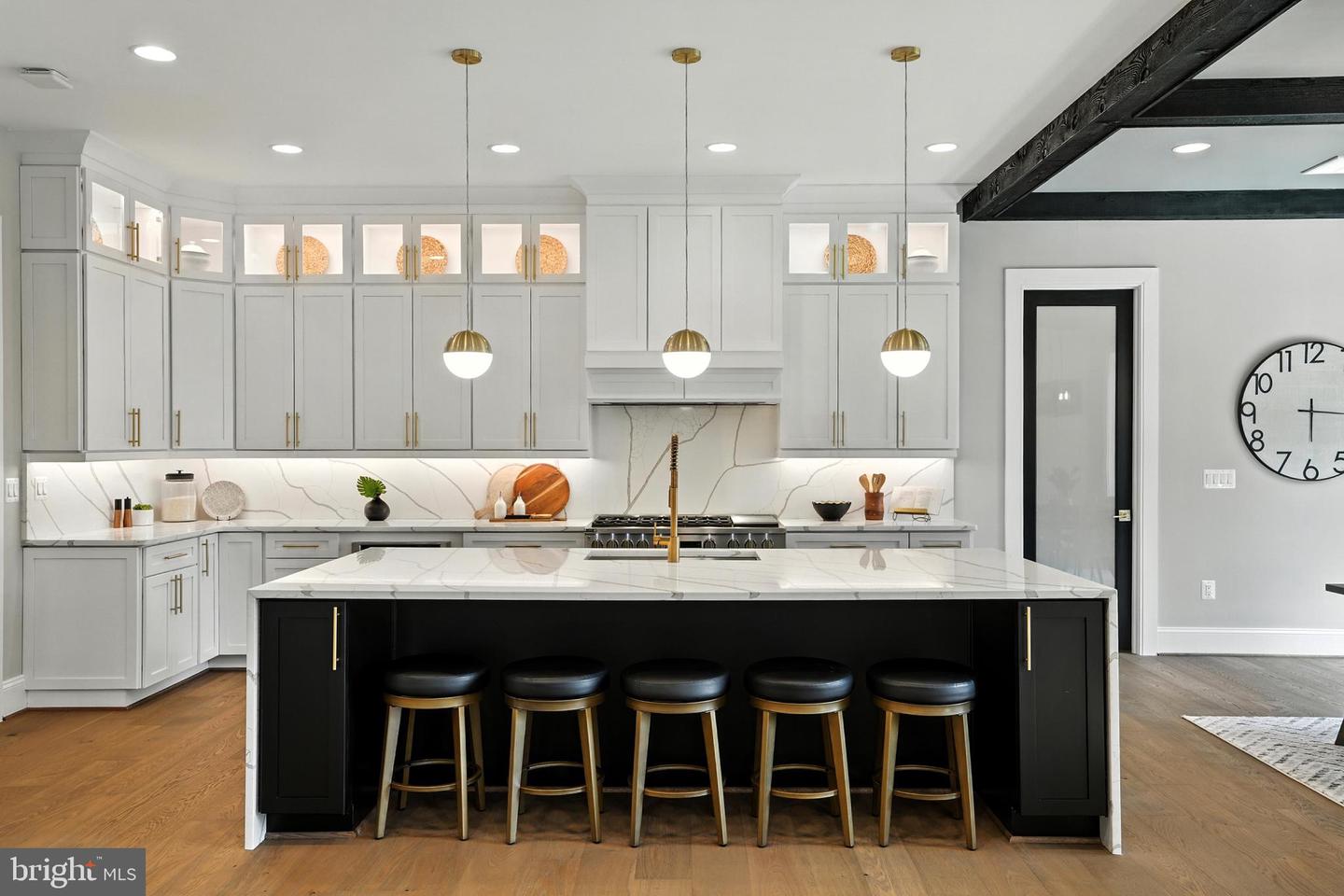 1321 HUNTER MILL RD, VIENNA, Virginia 22182, 7 Bedrooms Bedrooms, ,6 BathroomsBathrooms,Residential,For sale,1321 HUNTER MILL RD,VAFX2278716 MLS # VAFX2278716 1321 HUNTER MILL RD, VIENNA, Virginia 22182, 7 Bedrooms Bedrooms, ,6 BathroomsBathrooms,Residential,For sale,1321 HUNTER MILL RD,VAFX2278716 MLS # VAFX2278716