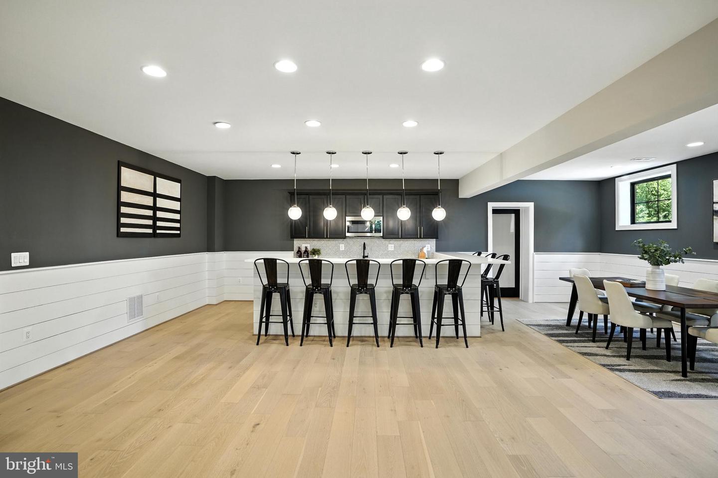 1321 HUNTER MILL RD, VIENNA, Virginia 22182, 7 Bedrooms Bedrooms, ,6 BathroomsBathrooms,Residential,For sale,1321 HUNTER MILL RD,VAFX2278716 MLS # VAFX2278716 1321 HUNTER MILL RD, VIENNA, Virginia 22182, 7 Bedrooms Bedrooms, ,6 BathroomsBathrooms,Residential,For sale,1321 HUNTER MILL RD,VAFX2278716 MLS # VAFX2278716