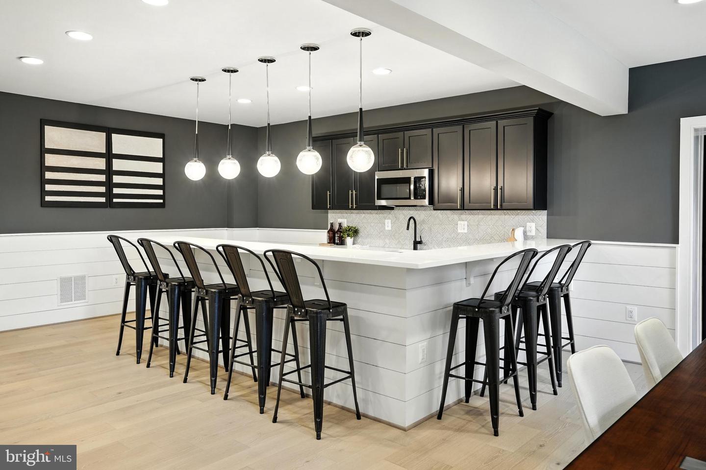 1321 HUNTER MILL RD, VIENNA, Virginia 22182, 7 Bedrooms Bedrooms, ,6 BathroomsBathrooms,Residential,For sale,1321 HUNTER MILL RD,VAFX2278716 MLS # VAFX2278716 1321 HUNTER MILL RD, VIENNA, Virginia 22182, 7 Bedrooms Bedrooms, ,6 BathroomsBathrooms,Residential,For sale,1321 HUNTER MILL RD,VAFX2278716 MLS # VAFX2278716