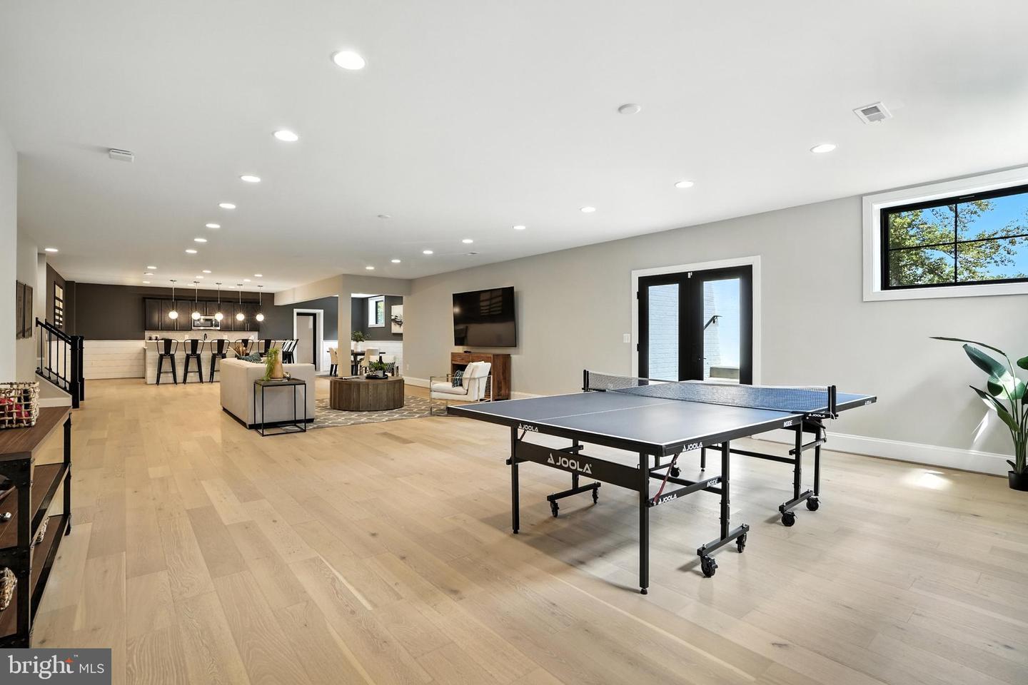 1321 HUNTER MILL RD, VIENNA, Virginia 22182, 7 Bedrooms Bedrooms, ,6 BathroomsBathrooms,Residential,For sale,1321 HUNTER MILL RD,VAFX2278716 MLS # VAFX2278716 1321 HUNTER MILL RD, VIENNA, Virginia 22182, 7 Bedrooms Bedrooms, ,6 BathroomsBathrooms,Residential,For sale,1321 HUNTER MILL RD,VAFX2278716 MLS # VAFX2278716