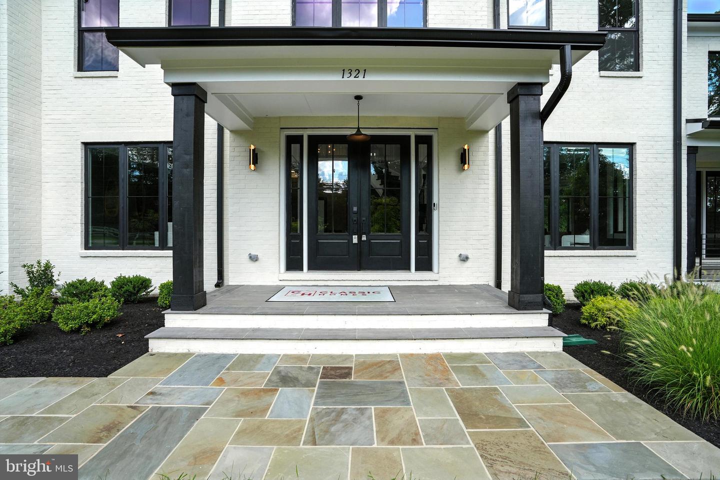 1321 HUNTER MILL RD, VIENNA, Virginia 22182, 7 Bedrooms Bedrooms, ,6 BathroomsBathrooms,Residential,For sale,1321 HUNTER MILL RD,VAFX2278716 MLS # VAFX2278716 1321 HUNTER MILL RD, VIENNA, Virginia 22182, 7 Bedrooms Bedrooms, ,6 BathroomsBathrooms,Residential,For sale,1321 HUNTER MILL RD,VAFX2278716 MLS # VAFX2278716