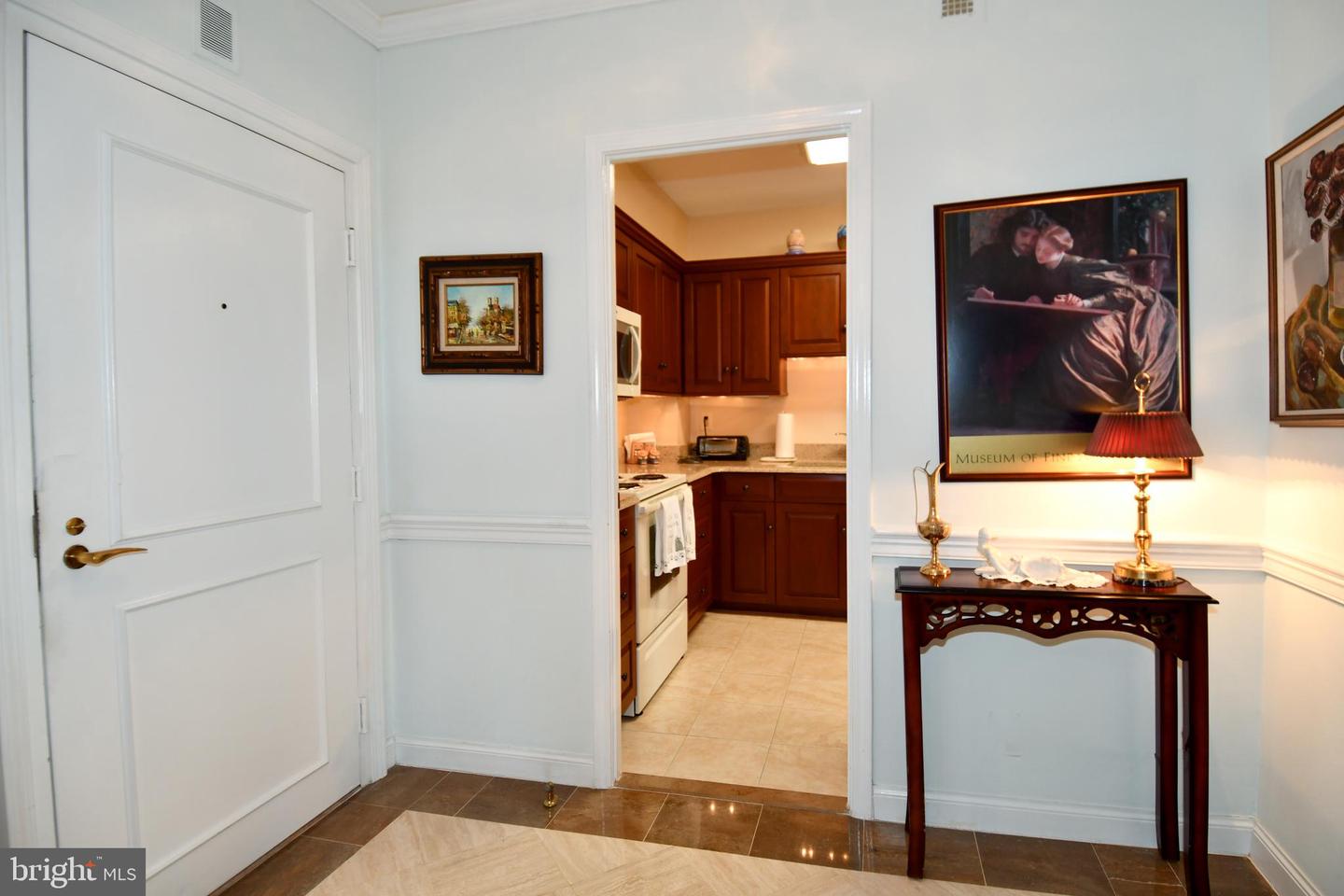 1250 S WASHINGTON ST #816, ALEXANDRIA, Virginia 22314, 2 Bedrooms Bedrooms, ,2 BathroomsBathrooms,Residential,For sale,1250 S WASHINGTON ST #816,VAAX2051734 MLS # VAAX2051734