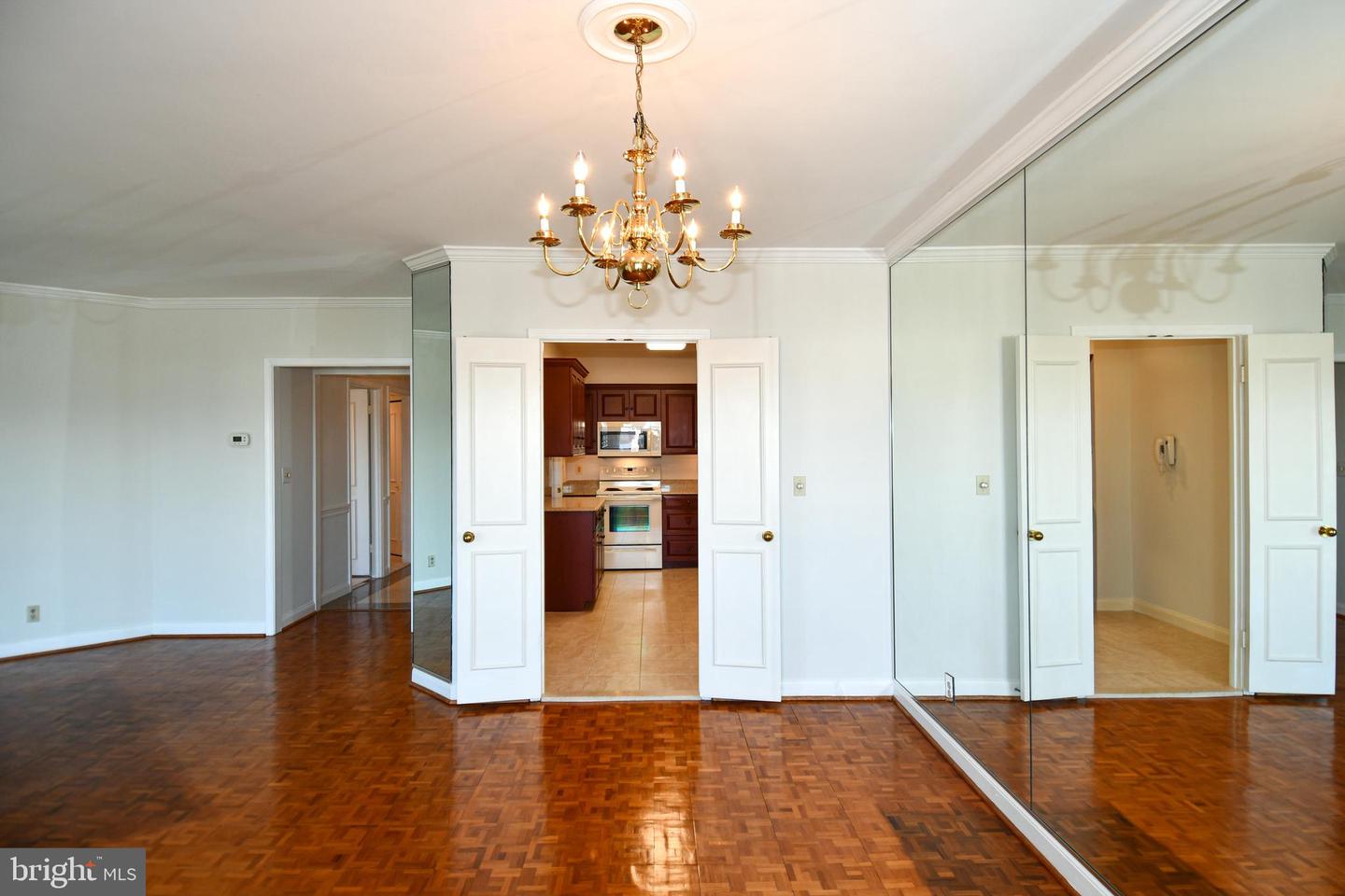 1250 S WASHINGTON ST #816, ALEXANDRIA, Virginia 22314, 2 Bedrooms Bedrooms, ,2 BathroomsBathrooms,Residential,For sale,1250 S WASHINGTON ST #816,VAAX2051734 MLS # VAAX2051734