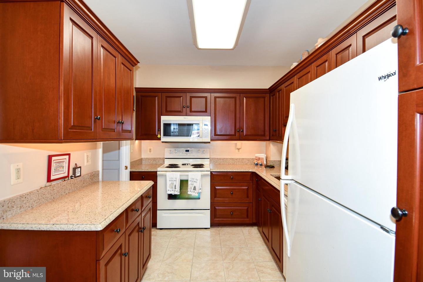 1250 S WASHINGTON ST #816, ALEXANDRIA, Virginia 22314, 2 Bedrooms Bedrooms, ,2 BathroomsBathrooms,Residential,For sale,1250 S WASHINGTON ST #816,VAAX2051734 MLS # VAAX2051734