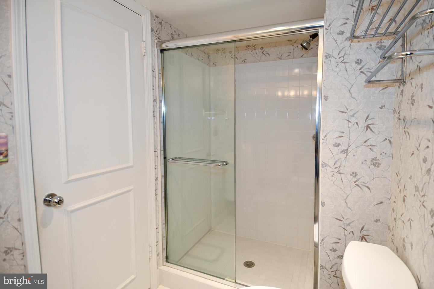 1250 S WASHINGTON ST #816, ALEXANDRIA, Virginia 22314, 2 Bedrooms Bedrooms, ,2 BathroomsBathrooms,Residential,For sale,1250 S WASHINGTON ST #816,VAAX2051734 MLS # VAAX2051734