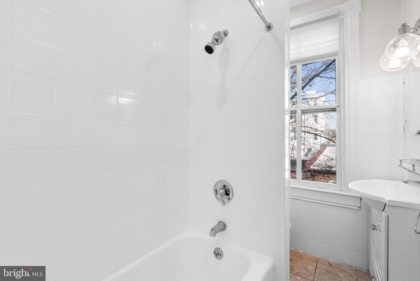 812 E ST SE, WASHINGTON, District Of Columbia 20003, 4 Bedrooms Bedrooms, ,3 BathroomsBathrooms,Residential,For sale,812 E ST SE,DCDC2231462 MLS # DCDC2231462