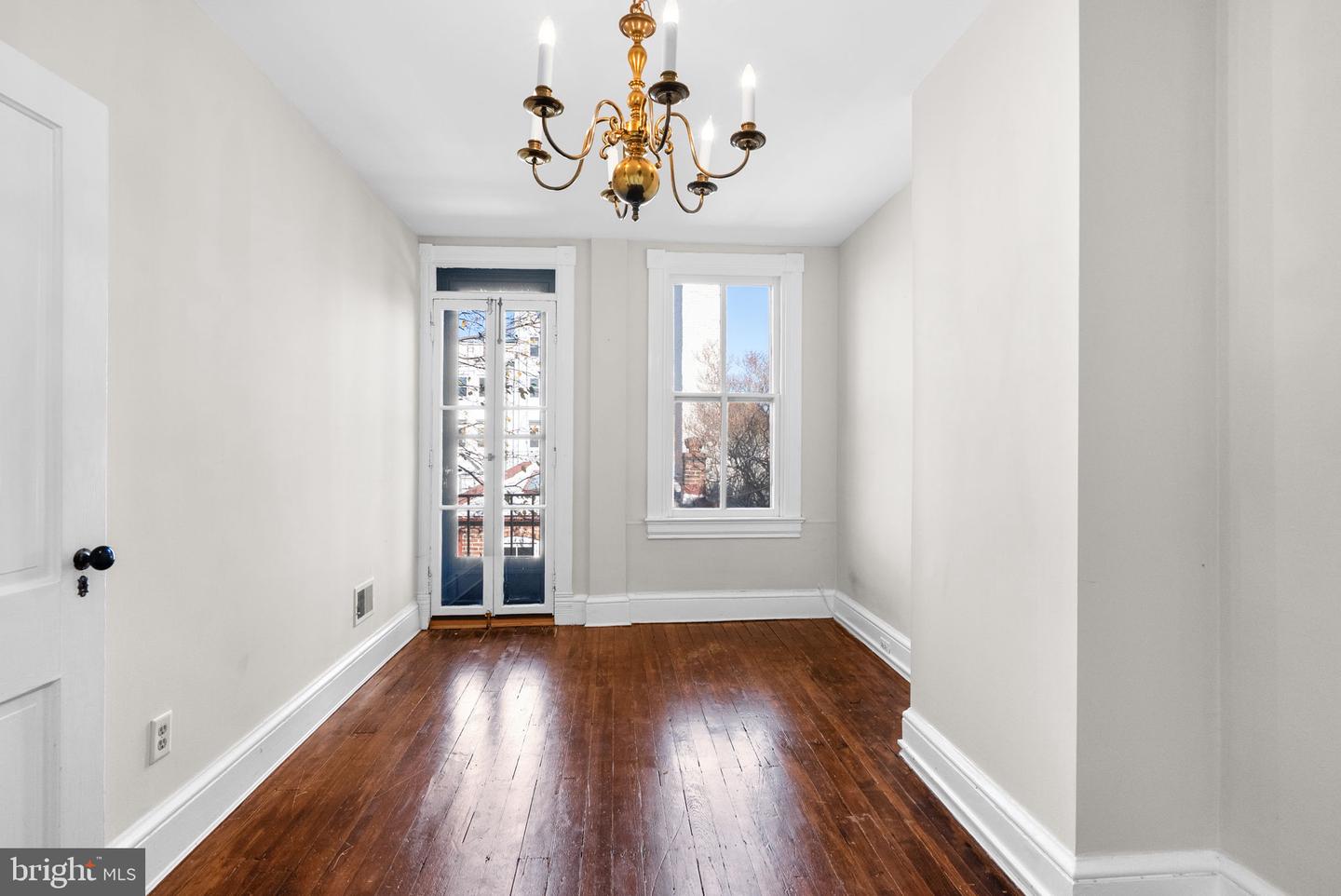 812 E ST SE, WASHINGTON, District Of Columbia 20003, 4 Bedrooms Bedrooms, ,3 BathroomsBathrooms,Residential,For sale,812 E ST SE,DCDC2231462 MLS # DCDC2231462