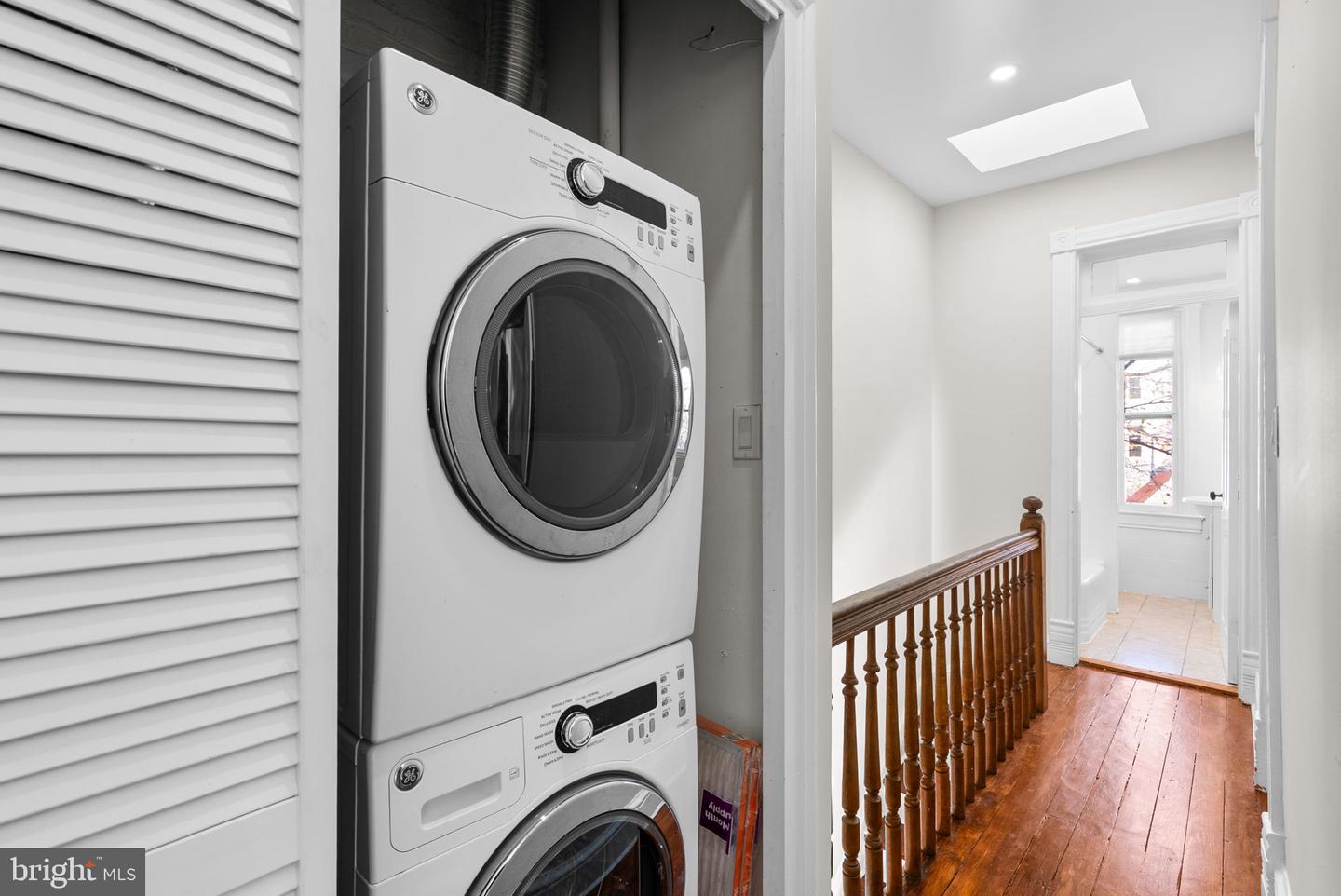 812 E ST SE, WASHINGTON, District Of Columbia 20003, 4 Bedrooms Bedrooms, ,3 BathroomsBathrooms,Residential,For sale,812 E ST SE,DCDC2231462 MLS # DCDC2231462