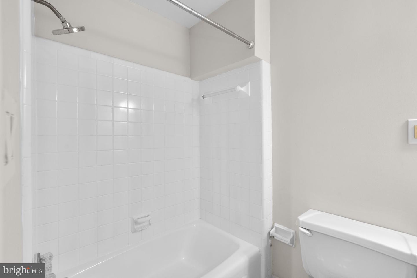 812 E ST SE, WASHINGTON, District Of Columbia 20003, 4 Bedrooms Bedrooms, ,3 BathroomsBathrooms,Residential,For sale,812 E ST SE,DCDC2231462 MLS # DCDC2231462