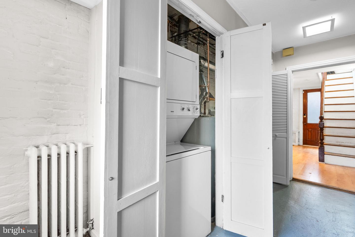 812 E ST SE, WASHINGTON, District Of Columbia 20003, 4 Bedrooms Bedrooms, ,3 BathroomsBathrooms,Residential,For sale,812 E ST SE,DCDC2231462 MLS # DCDC2231462