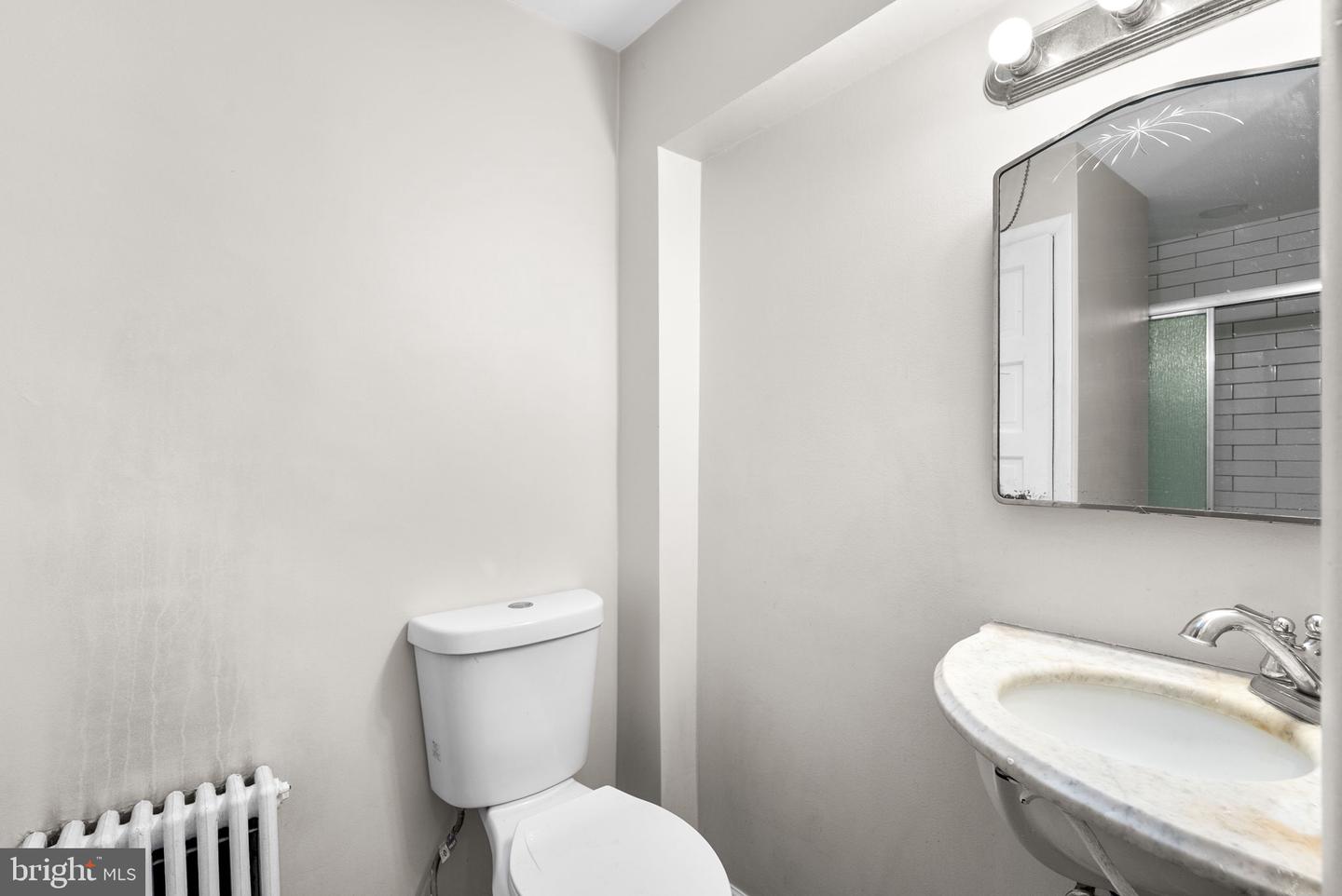 812 E ST SE, WASHINGTON, District Of Columbia 20003, 4 Bedrooms Bedrooms, ,3 BathroomsBathrooms,Residential,For sale,812 E ST SE,DCDC2231462 MLS # DCDC2231462