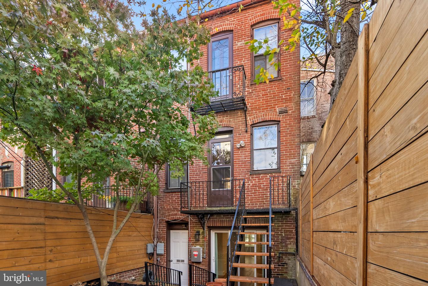 812 E ST SE, WASHINGTON, District Of Columbia 20003, 4 Bedrooms Bedrooms, ,3 BathroomsBathrooms,Residential,For sale,812 E ST SE,DCDC2231462 MLS # DCDC2231462