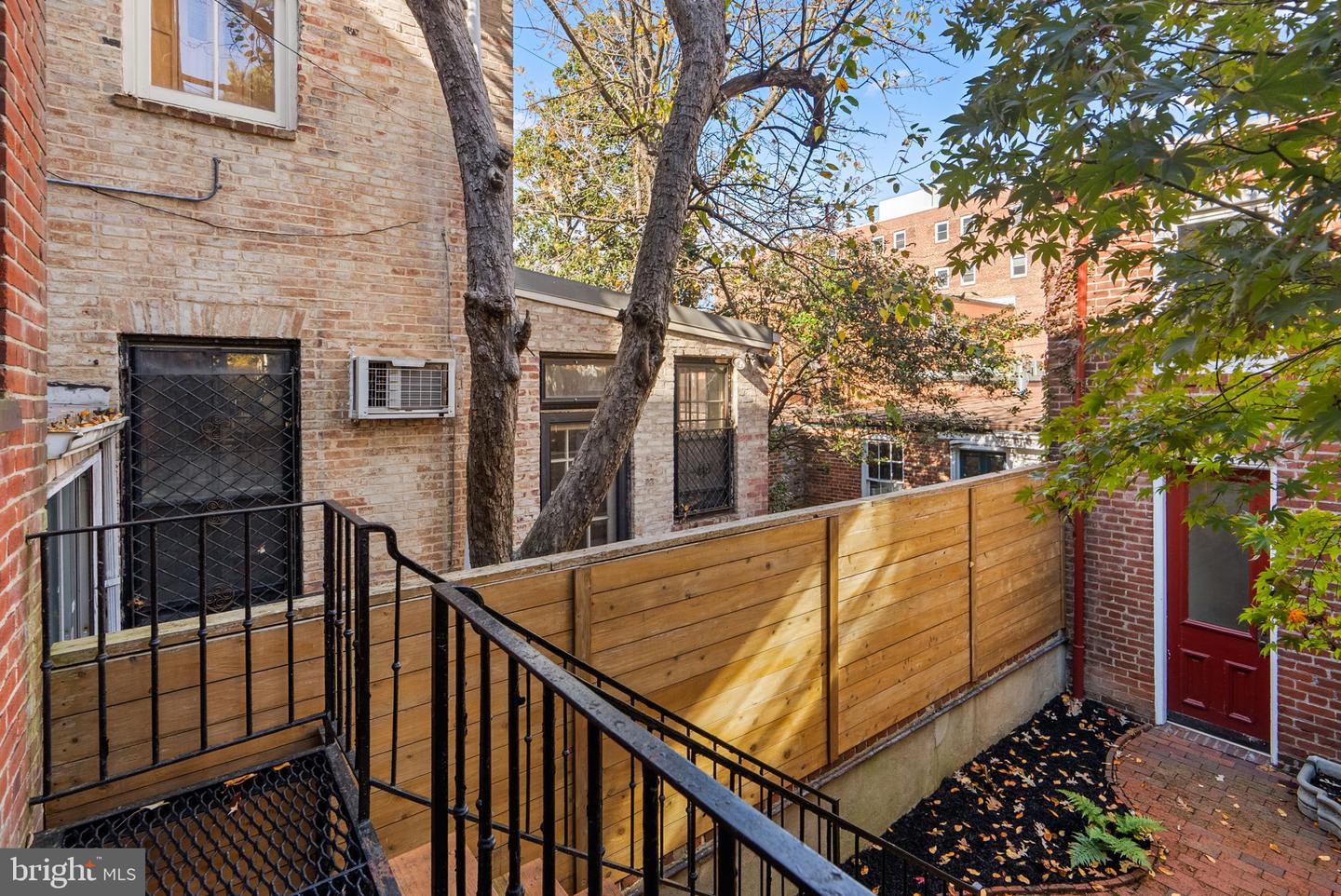 812 E ST SE, WASHINGTON, District Of Columbia 20003, 4 Bedrooms Bedrooms, ,3 BathroomsBathrooms,Residential,For sale,812 E ST SE,DCDC2231462 MLS # DCDC2231462