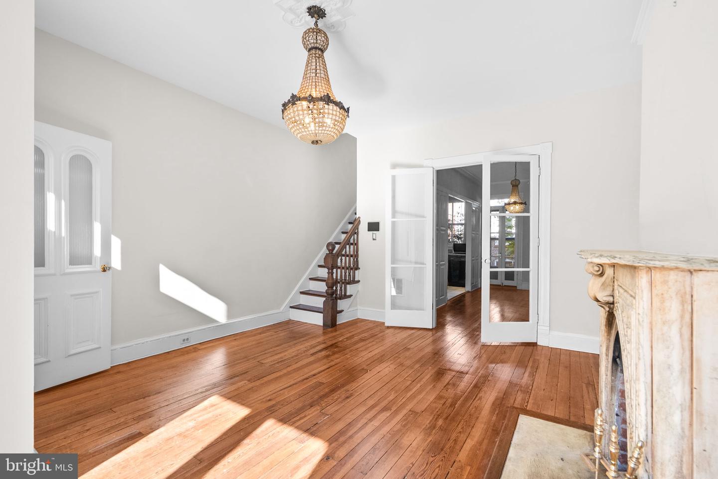 812 E ST SE, WASHINGTON, District Of Columbia 20003, 4 Bedrooms Bedrooms, ,3 BathroomsBathrooms,Residential,For sale,812 E ST SE,DCDC2231462 MLS # DCDC2231462