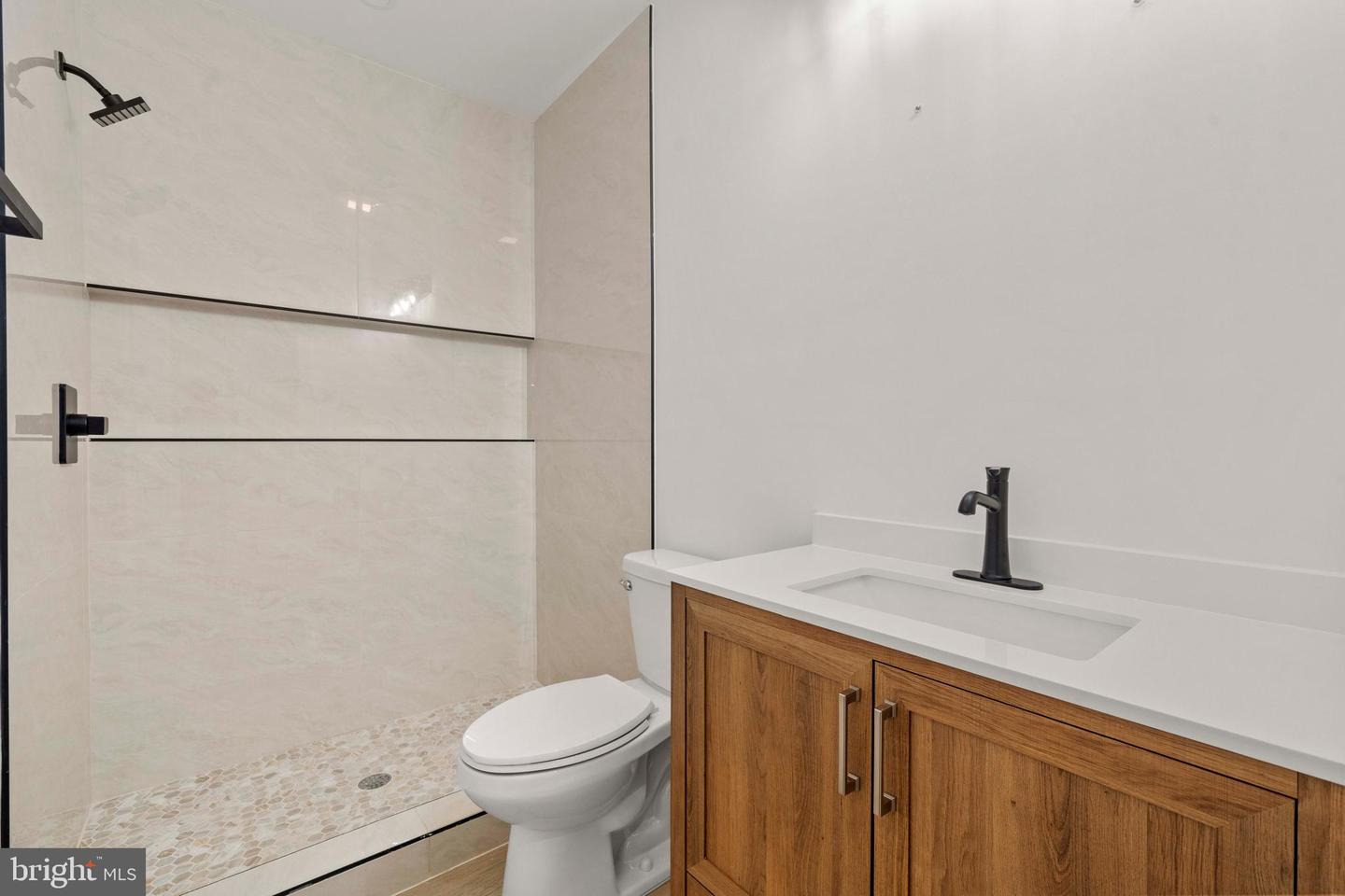 1905 N TAYLOR ST, ARLINGTON, Virginia 22207, 7 Bedrooms Bedrooms, 15 Rooms Rooms,7 BathroomsBathrooms,Residential,For sale,1905 N TAYLOR ST,VAAR2065982 MLS # VAAR2065982