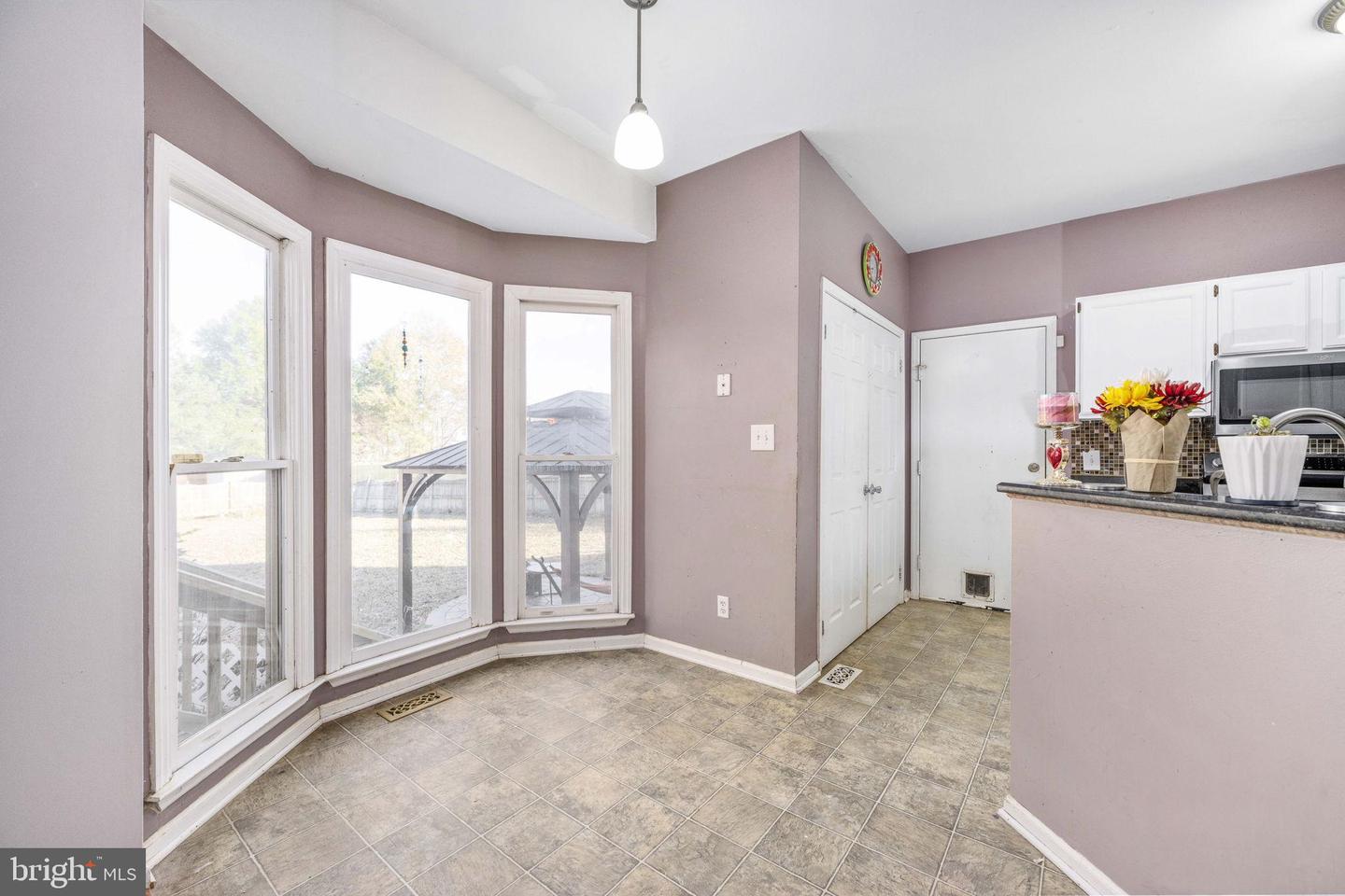 11911 ARBOR GLEN DR, FREDERICKSBURG, Virginia 22407, 3 Bedrooms Bedrooms, 6 Rooms Rooms,2 BathroomsBathrooms,Residential,For sale,11911 ARBOR GLEN DR,VASP2037542 MLS # VASP2037542