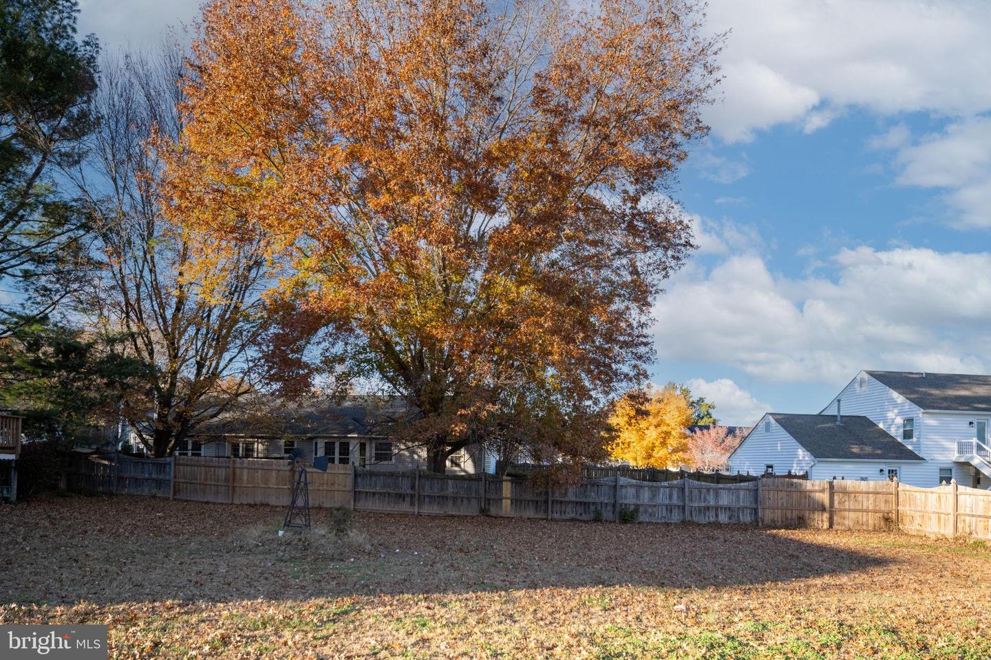 11911 ARBOR GLEN DR, FREDERICKSBURG, Virginia 22407, 3 Bedrooms Bedrooms, 6 Rooms Rooms,2 BathroomsBathrooms,Residential,For sale,11911 ARBOR GLEN DR,VASP2037542 MLS # VASP2037542