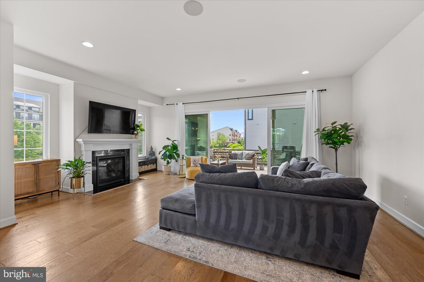 20305 SAVIN HILL DR, ASHBURN, Virginia 20147, 4 Bedrooms Bedrooms, ,3 BathroomsBathrooms,Residential,For sale,20305 SAVIN HILL DR,VALO2111068 MLS # VALO2111068 20305 SAVIN HILL DR, ASHBURN, Virginia 20147, 4 Bedrooms Bedrooms, ,3 BathroomsBathrooms,Residential,For sale,20305 SAVIN HILL DR,VALO2111068 MLS # VALO2111068