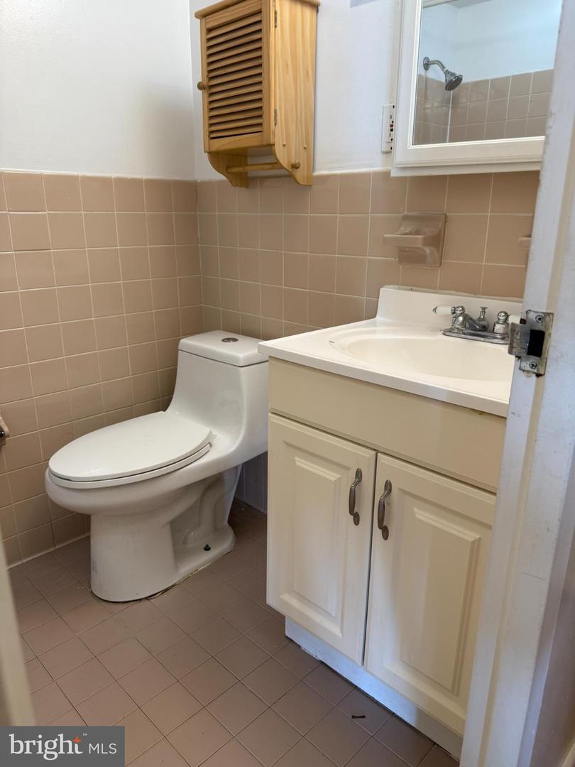 5340 HOLMES RUN PKWY #1215, ALEXANDRIA, Virginia 22304, 2 Bedrooms Bedrooms, 8 Rooms Rooms,2 BathroomsBathrooms,Residential,For sale,5340 HOLMES RUN PKWY #1215,VAAX2051762 MLS # VAAX2051762