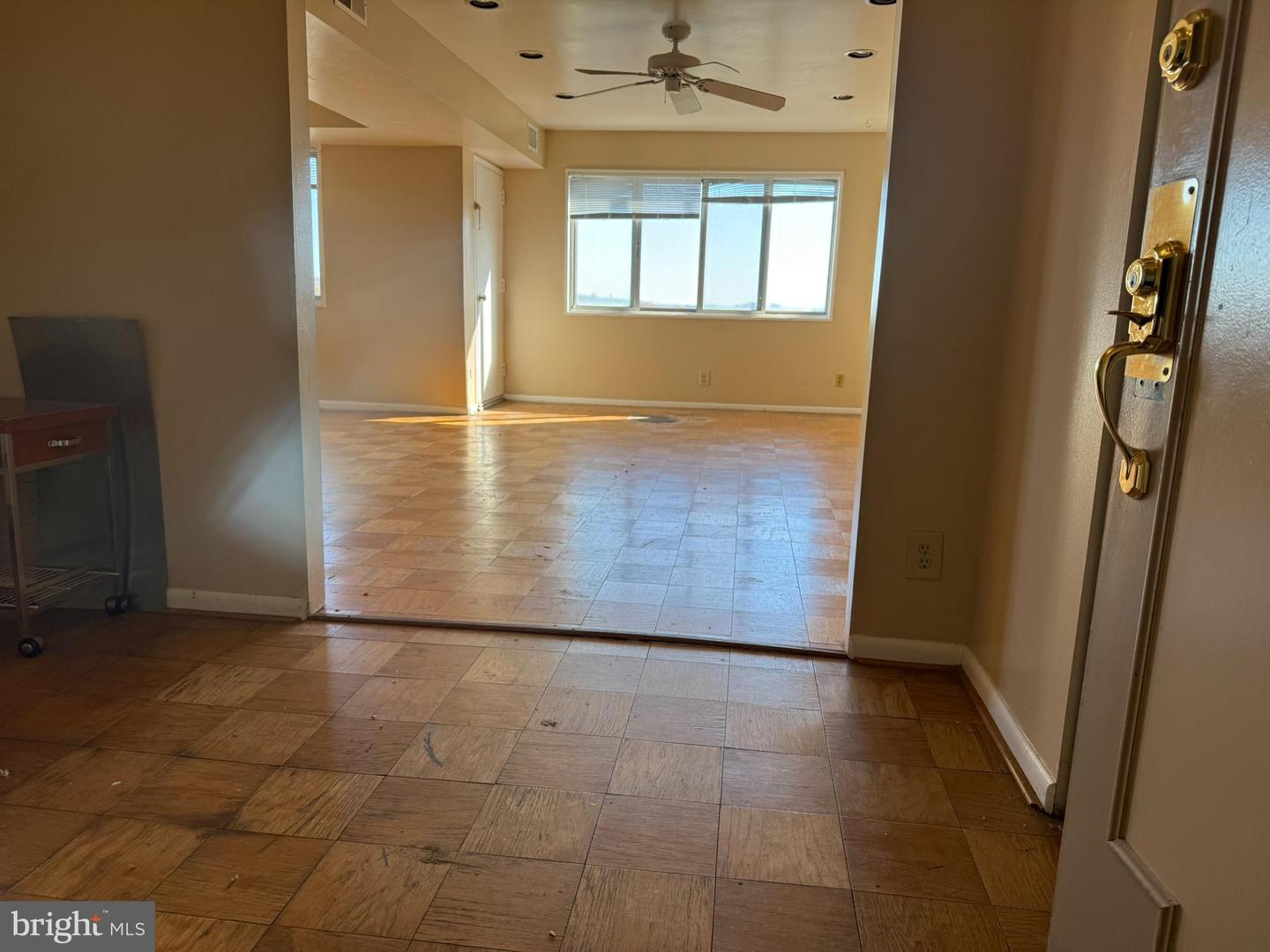 5340 HOLMES RUN PKWY #1215, ALEXANDRIA, Virginia 22304, 2 Bedrooms Bedrooms, 8 Rooms Rooms,2 BathroomsBathrooms,Residential,For sale,5340 HOLMES RUN PKWY #1215,VAAX2051762 MLS # VAAX2051762