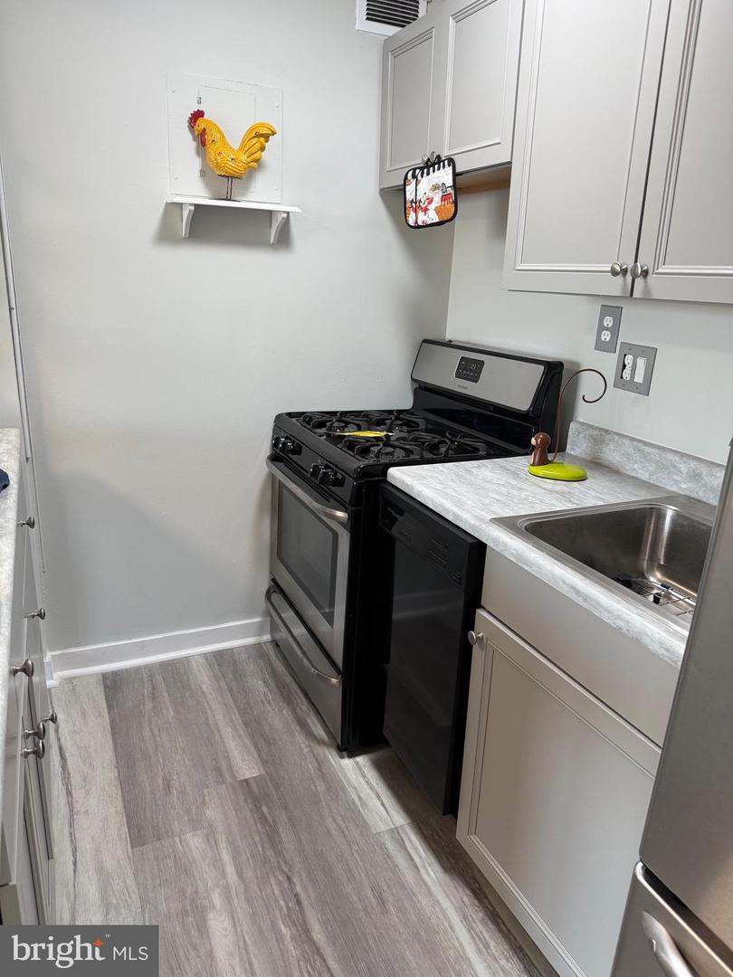2500 N VAN DORN ST #1409, ALEXANDRIA, Virginia 22302, 1 Bedroom Bedrooms, ,1 BathroomBathrooms,Residential,For sale,2500 N VAN DORN ST #1409,VAAX2051768 MLS # VAAX2051768