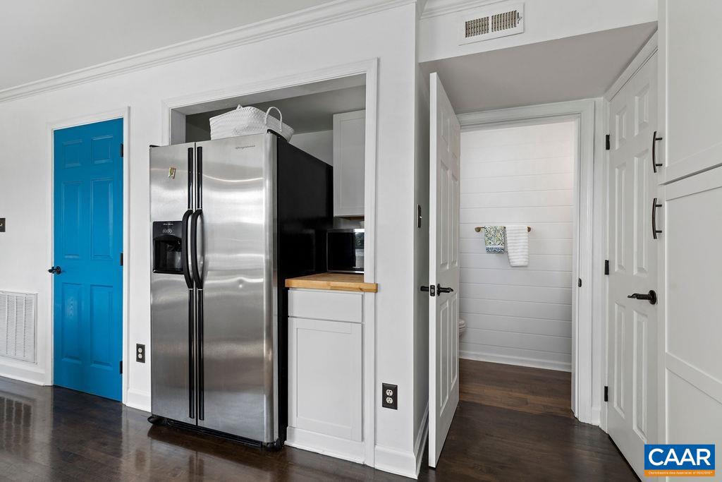 23 LOOKAWAY HILLS DR, AFTON, Virginia 22920, 5 Bedrooms Bedrooms, ,3 BathroomsBathrooms,Residential,For sale,23 LOOKAWAY HILLS DR,671032 MLS # 671032 23 LOOKAWAY HILLS DR, AFTON, Virginia 22920, 5 Bedrooms Bedrooms, ,3 BathroomsBathrooms,Residential,For sale,23 LOOKAWAY HILLS DR,671032 MLS # 671032