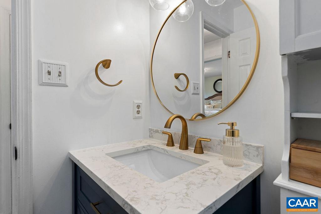 23 LOOKAWAY HILLS DR, AFTON, Virginia 22920, 5 Bedrooms Bedrooms, ,3 BathroomsBathrooms,Residential,For sale,23 LOOKAWAY HILLS DR,671032 MLS # 671032 23 LOOKAWAY HILLS DR, AFTON, Virginia 22920, 5 Bedrooms Bedrooms, ,3 BathroomsBathrooms,Residential,For sale,23 LOOKAWAY HILLS DR,671032 MLS # 671032