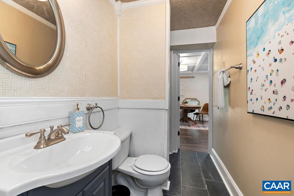 23 LOOKAWAY HILLS DR, AFTON, Virginia 22920, 5 Bedrooms Bedrooms, ,3 BathroomsBathrooms,Residential,For sale,23 LOOKAWAY HILLS DR,671032 MLS # 671032 23 LOOKAWAY HILLS DR, AFTON, Virginia 22920, 5 Bedrooms Bedrooms, ,3 BathroomsBathrooms,Residential,For sale,23 LOOKAWAY HILLS DR,671032 MLS # 671032