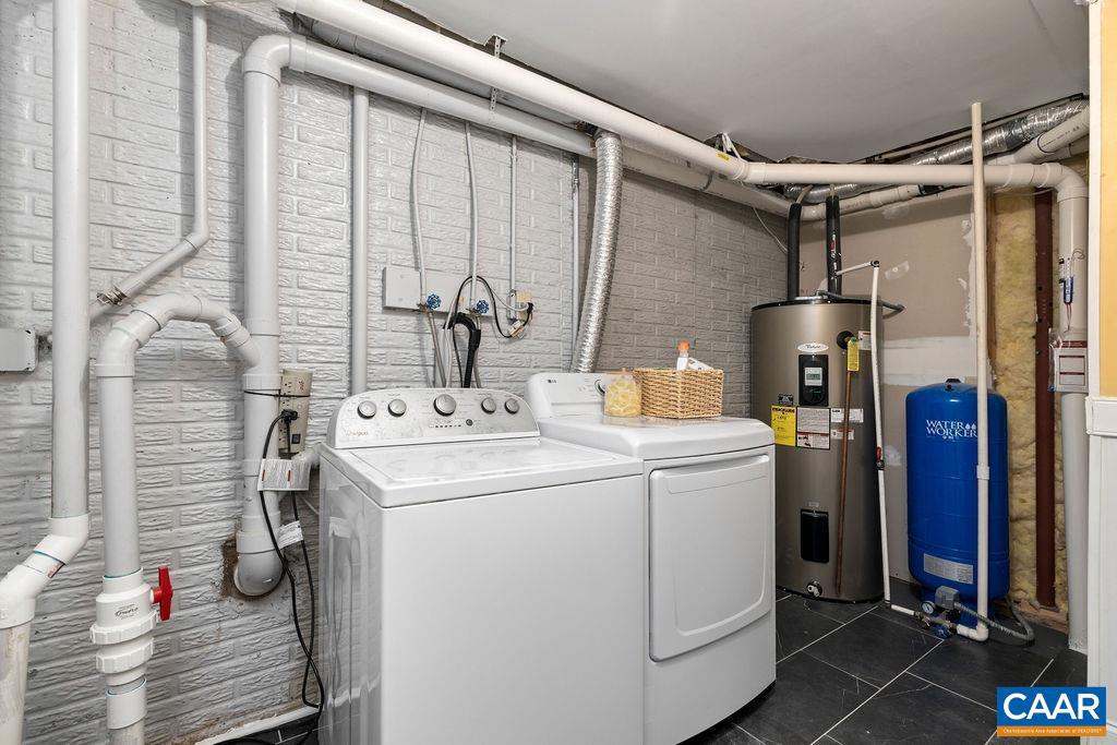 23 LOOKAWAY HILLS DR, AFTON, Virginia 22920, 5 Bedrooms Bedrooms, ,3 BathroomsBathrooms,Residential,For sale,23 LOOKAWAY HILLS DR,671032 MLS # 671032 23 LOOKAWAY HILLS DR, AFTON, Virginia 22920, 5 Bedrooms Bedrooms, ,3 BathroomsBathrooms,Residential,For sale,23 LOOKAWAY HILLS DR,671032 MLS # 671032