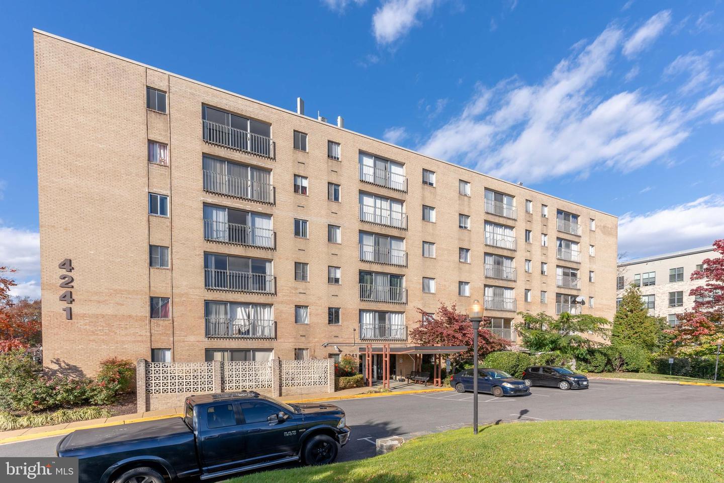 4241 COLUMBIA PIKE #601, ARLINGTON, Virginia 22204, 2 Bedrooms Bedrooms, ,2 BathroomsBathrooms,Residential,For sale,4241 COLUMBIA PIKE #601,VAAR2066006 MLS # VAAR2066006