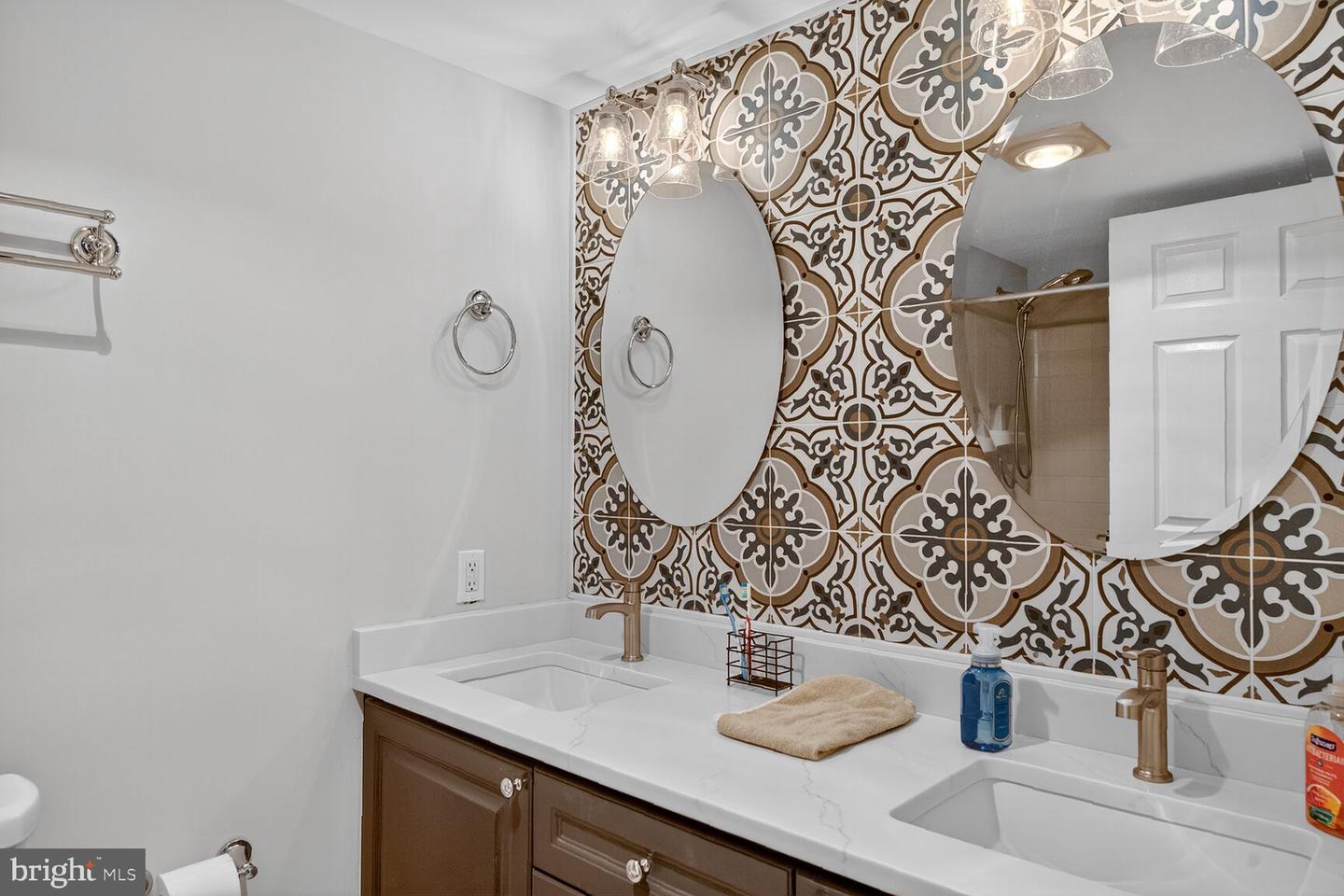 19385 CYPRESS RIDGE TER #404, LEESBURG, Virginia 20176, 2 Bedrooms Bedrooms, ,2 BathroomsBathrooms,Residential,For sale,19385 CYPRESS RIDGE TER #404,VALO2111106 MLS # VALO2111106