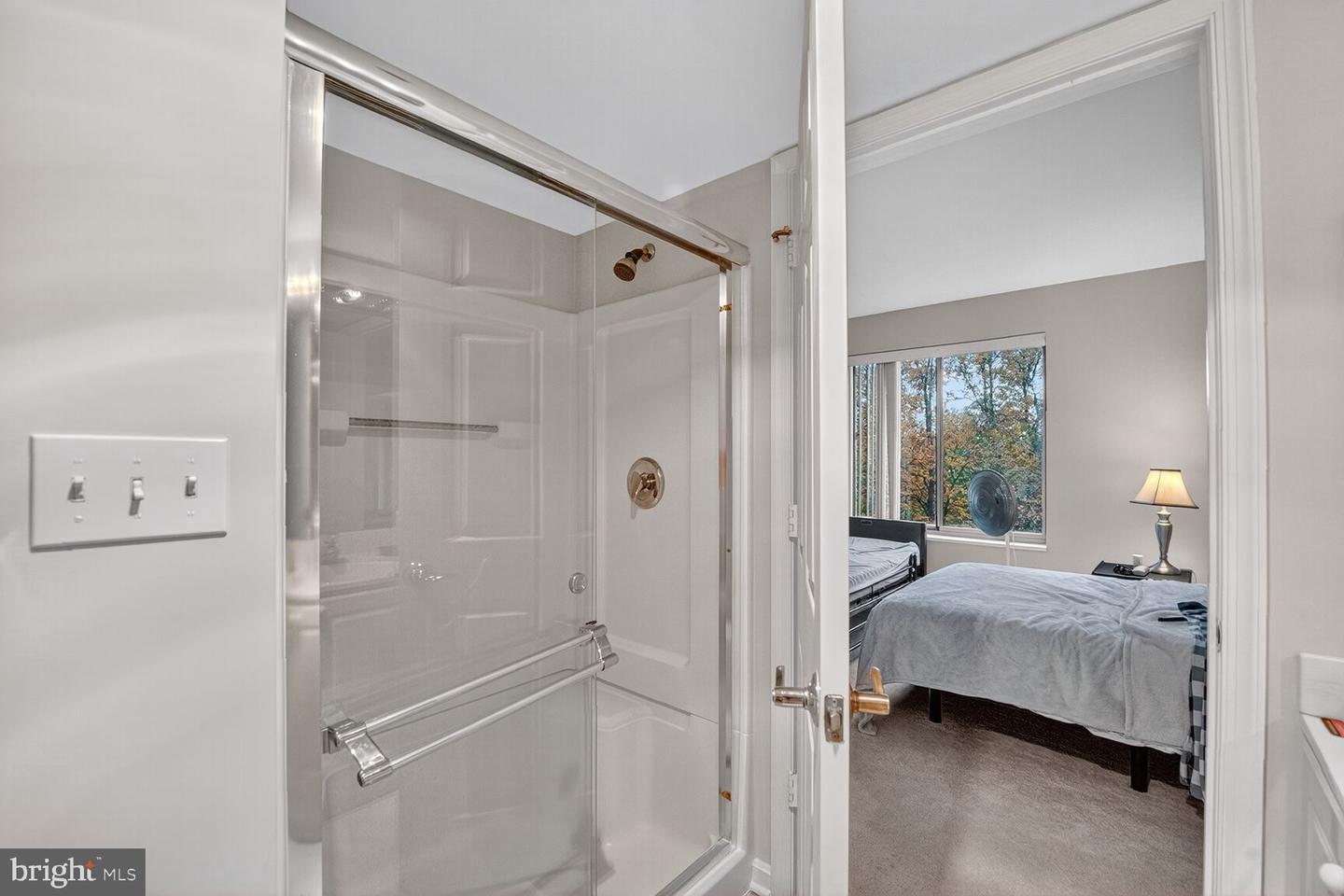 19385 CYPRESS RIDGE TER #404, LEESBURG, Virginia 20176, 2 Bedrooms Bedrooms, ,2 BathroomsBathrooms,Residential,For sale,19385 CYPRESS RIDGE TER #404,VALO2111106 MLS # VALO2111106