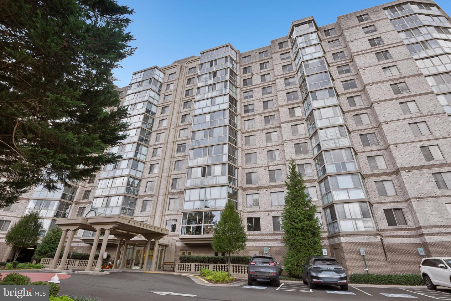 19385 CYPRESS RIDGE TER #404, LEESBURG, Virginia 20176, 2 Bedrooms Bedrooms, ,2 BathroomsBathrooms,Residential,For sale,19385 CYPRESS RIDGE TER #404,VALO2111106 MLS # VALO2111106