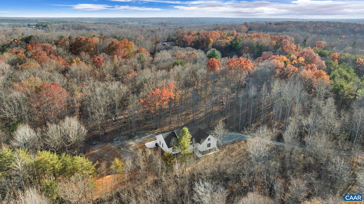 2192 HORSESHOE FARM RD, LOUISA, Virginia 23093, 3 Bedrooms Bedrooms, ,2 BathroomsBathrooms,Residential,For sale,2192 HORSESHOE FARM RD,671039 MLS # 671039